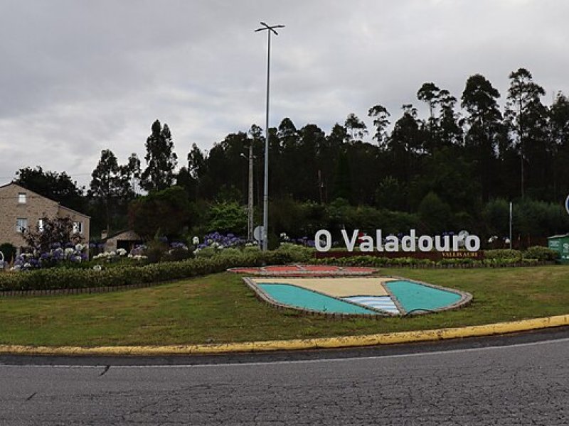 Valadouro, O