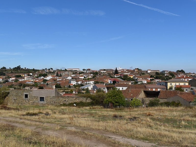Valdefuentes de Sangusín