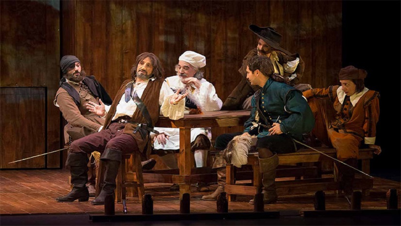 'Cyrano de Bergerac' , amor, lealtad, humor y duelo de espadas
